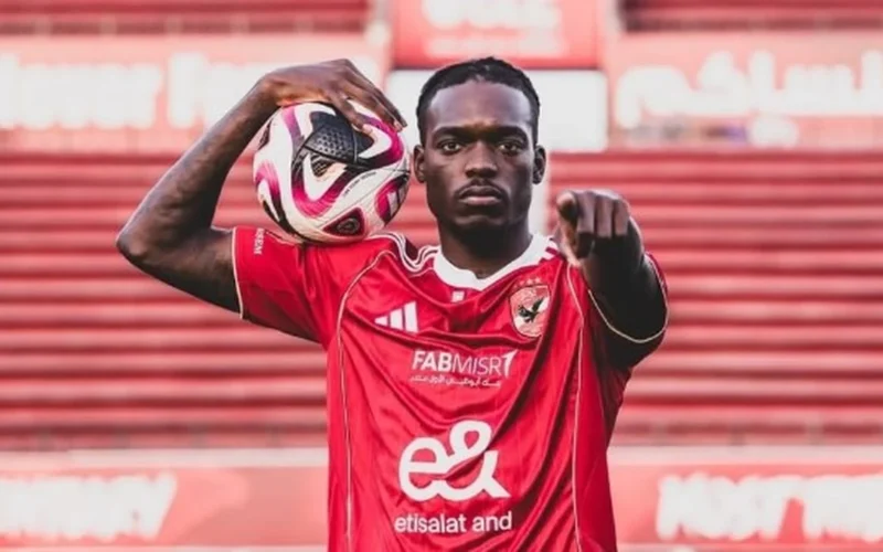 هادي وهجوم عماد متعب على أداء كامويش مع الأهلي